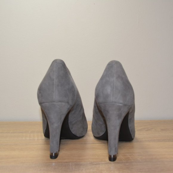 Grey Anne Klein Heels - Picture 3 of 3